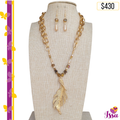 Collar con dije de hoja y aretes